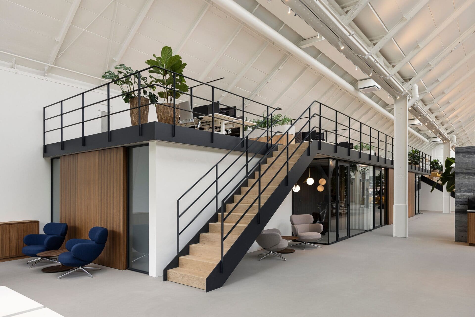 L-founders of loyality Germany